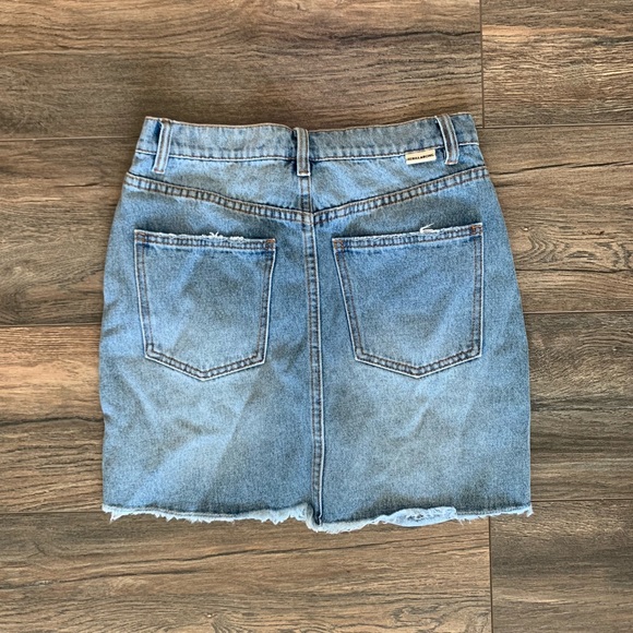 Billabong Denim Skirt NWT - Picture 3 of 3